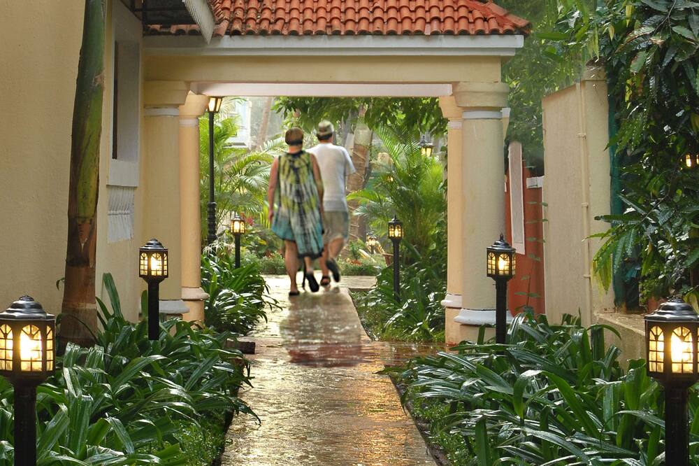 Park Inn by Radisson Goa Candolim