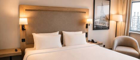 Hypo-allergenic bedding available, in-room safe, desk, blackout drapes