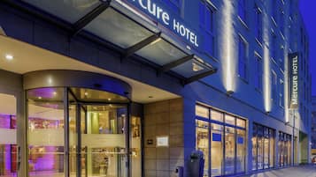 Allergikerbettwaren, Zimmersafe, Verdunkelungsvorhänge