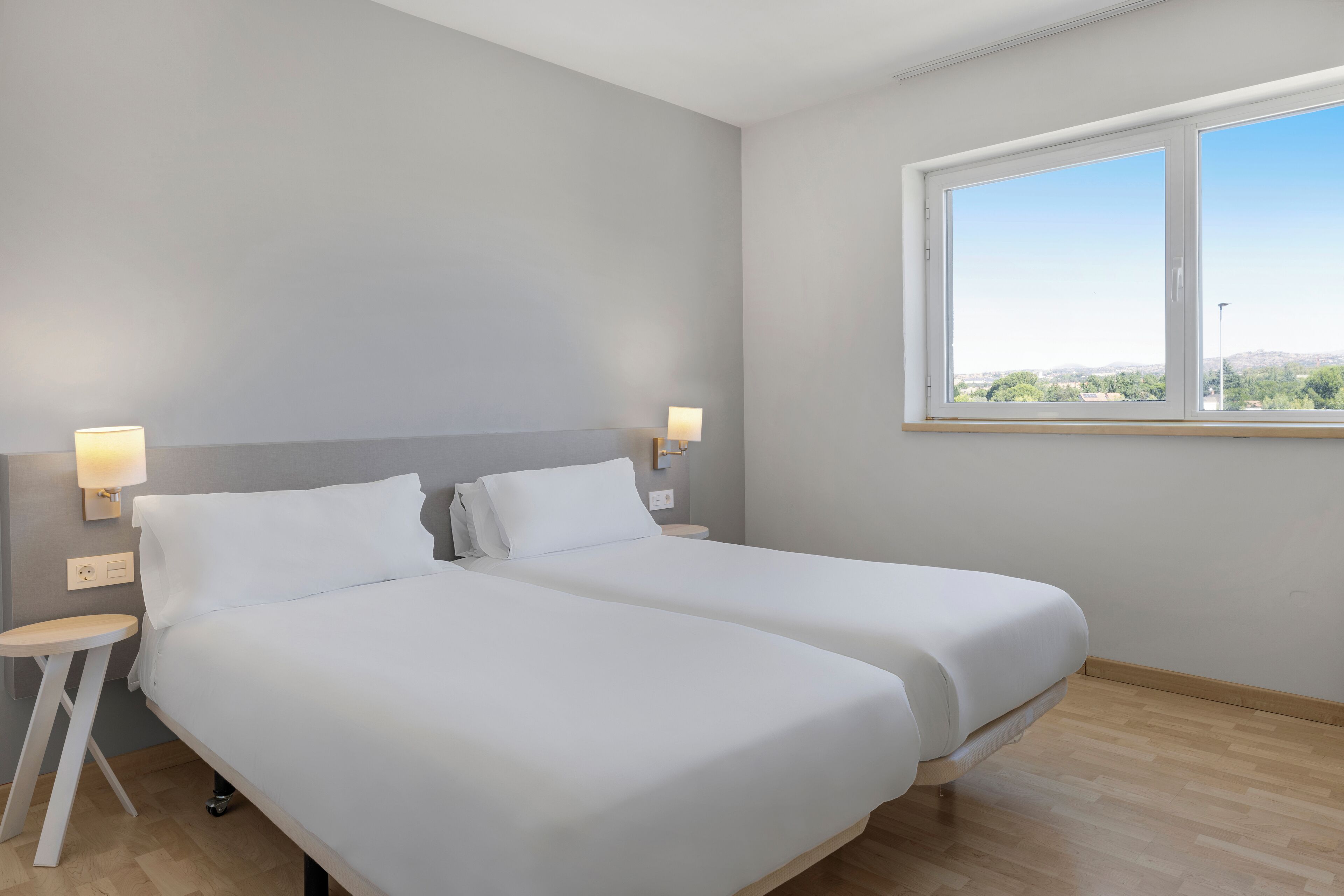 Twin Room | In-room safe, desk, iron/ironing board, free WiFi