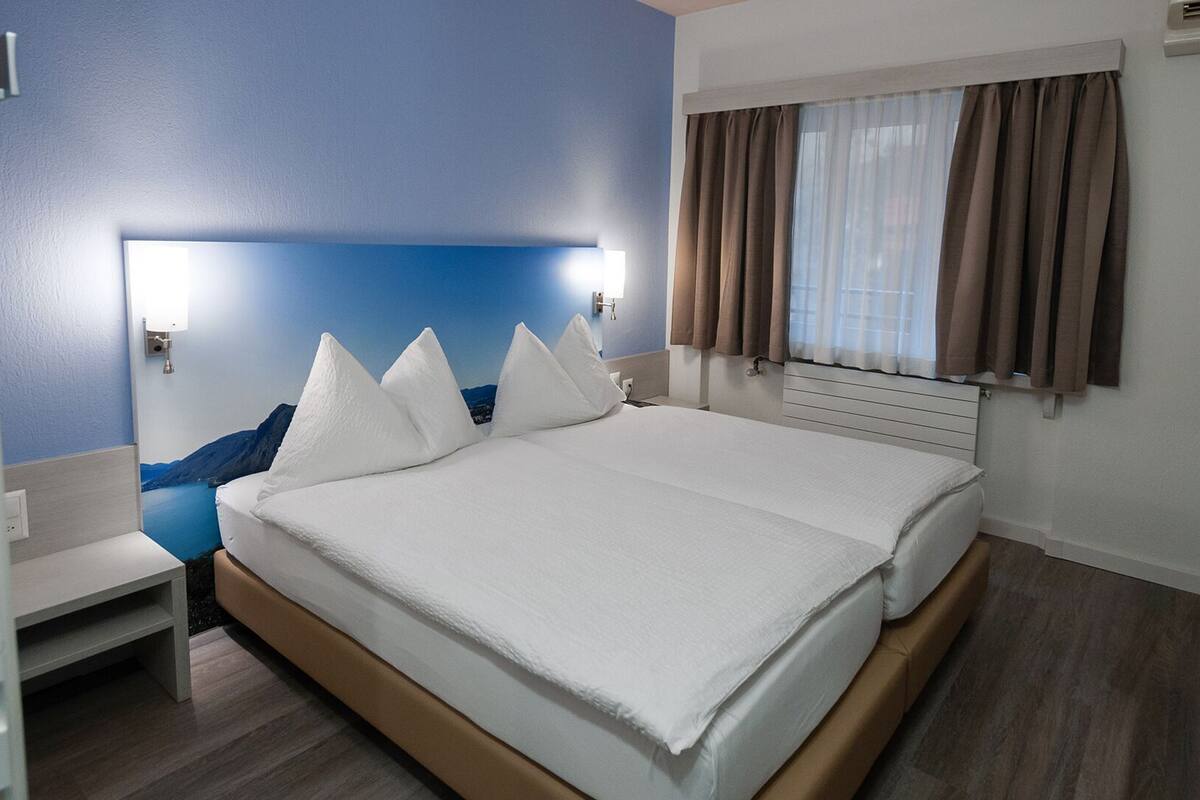 In-room safe, blackout drapes, free WiFi, bed sheets