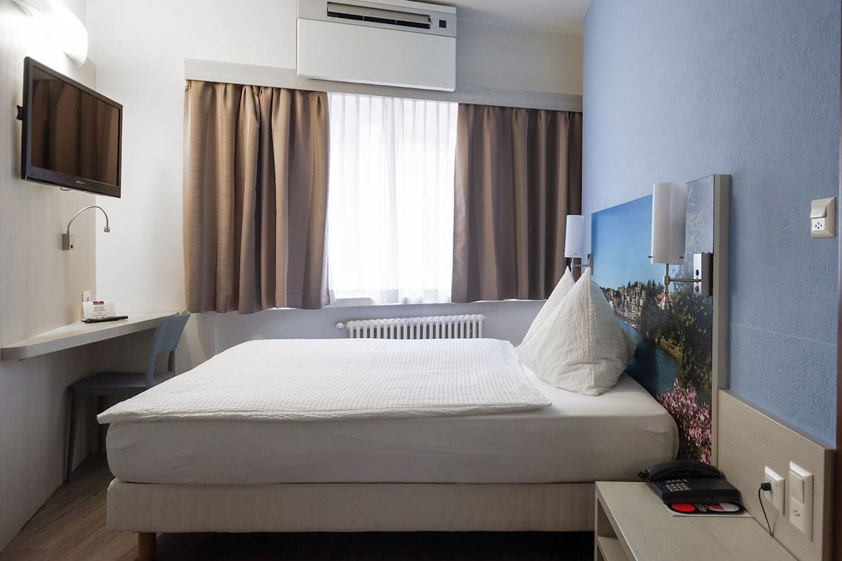 Standard Single Room | In-room safe, free WiFi, bed sheets