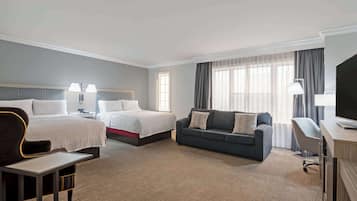 Room, Multiple Beds | Living area