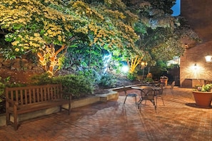 Terrace/patio - Hampton Inn & Suites Stamford (Stamford)