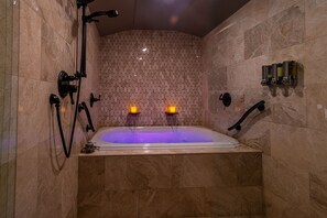 Radiance | Private spa tub - Inn & Spa at Parkside (Sacramento)