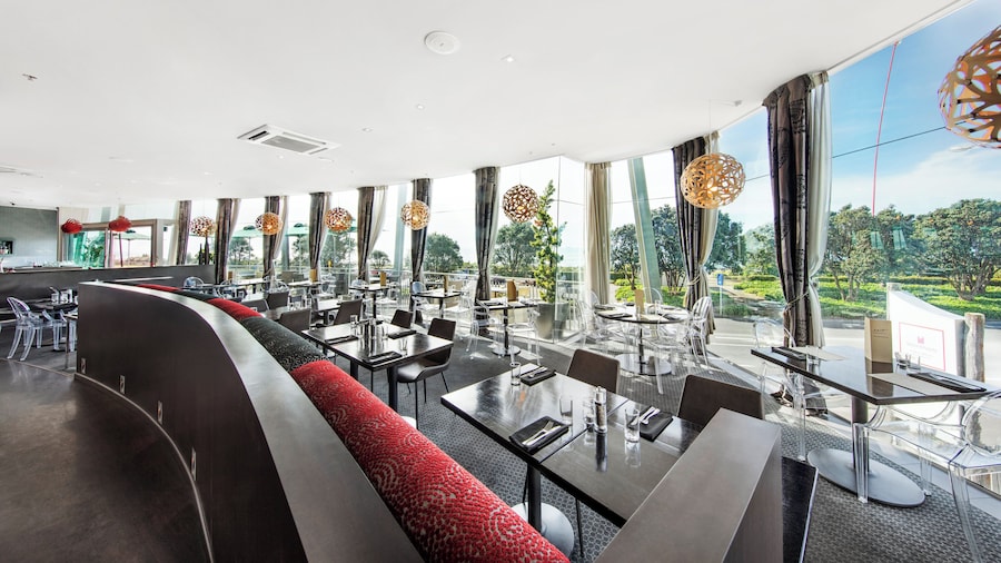 Millennium Hotel New Plymouth, Waterfront