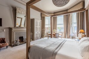 Suite Junior | Literie hypoallergénique, coffre-fort, bureau