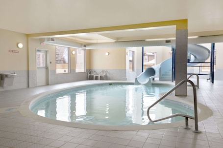Una piscina techada
