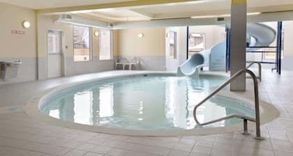 Days Inn by Wyndham Moose Jaw