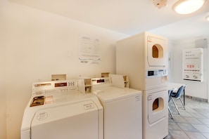 Laundry room - Motel 6 Bellingham, WA (Bellingham)