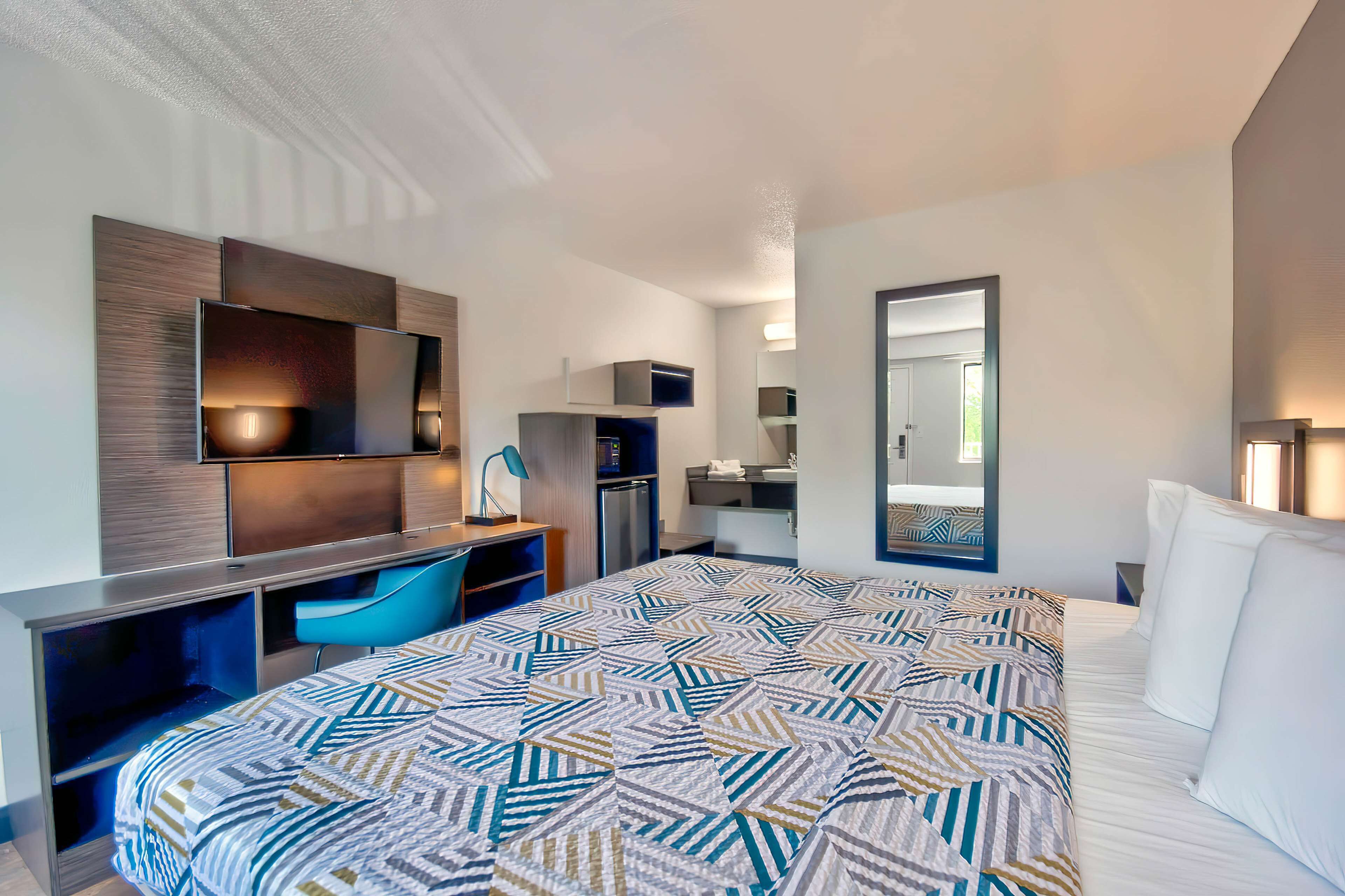 مكواة/لوح كي وواي فاي مجانًا وملاءات أسرّة