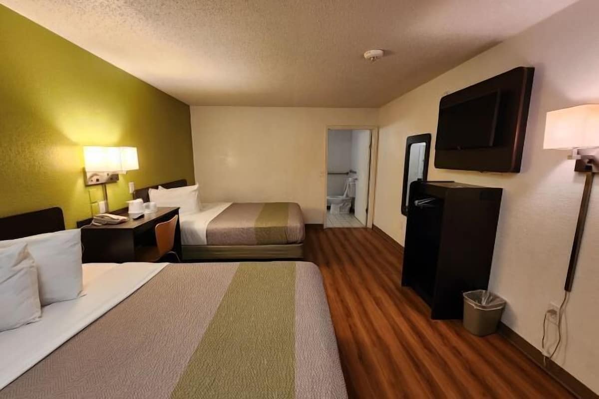 Desk, iron/ironing board, free WiFi, bed sheets