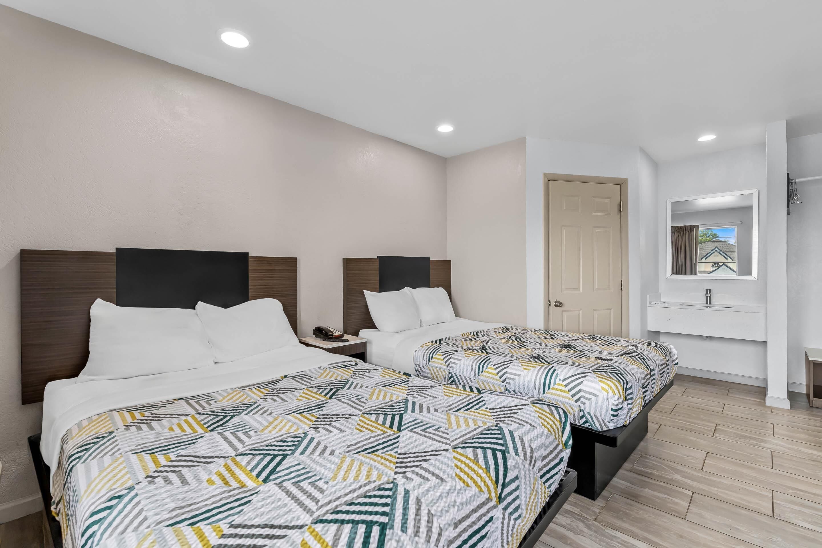 Free WiFi, bed sheets