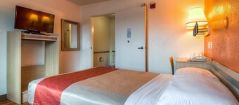 Motel 6 Whittier, CA - Los Angeles