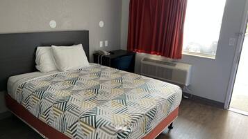Standard Room, 1 Double Bed, Accessible, Non Smoking