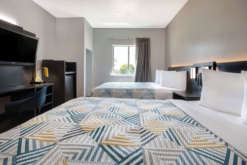 Motel 6 San Antonio, TX - South