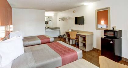 Motel 6 Union City, GA - Atlanta Airport