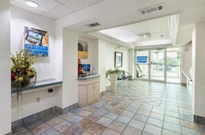 Lobby - Motel 6 Weatherford, TX (Weatherford)