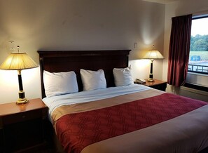 Pillowtop-Betten, individuell dekoriert, Schreibtisch