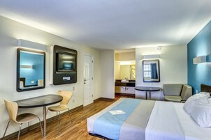 Blackout drapes, free WiFi, bed sheets