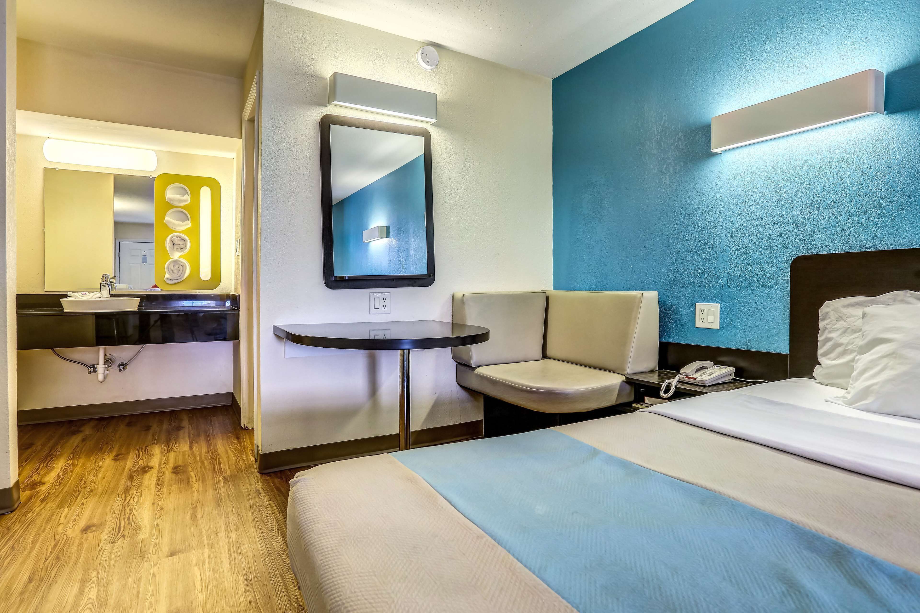 Blackout curtains, free WiFi, bed sheets