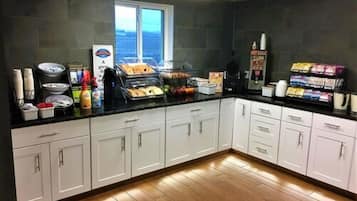 Bao gồm bữa sáng buffet hàng ngày