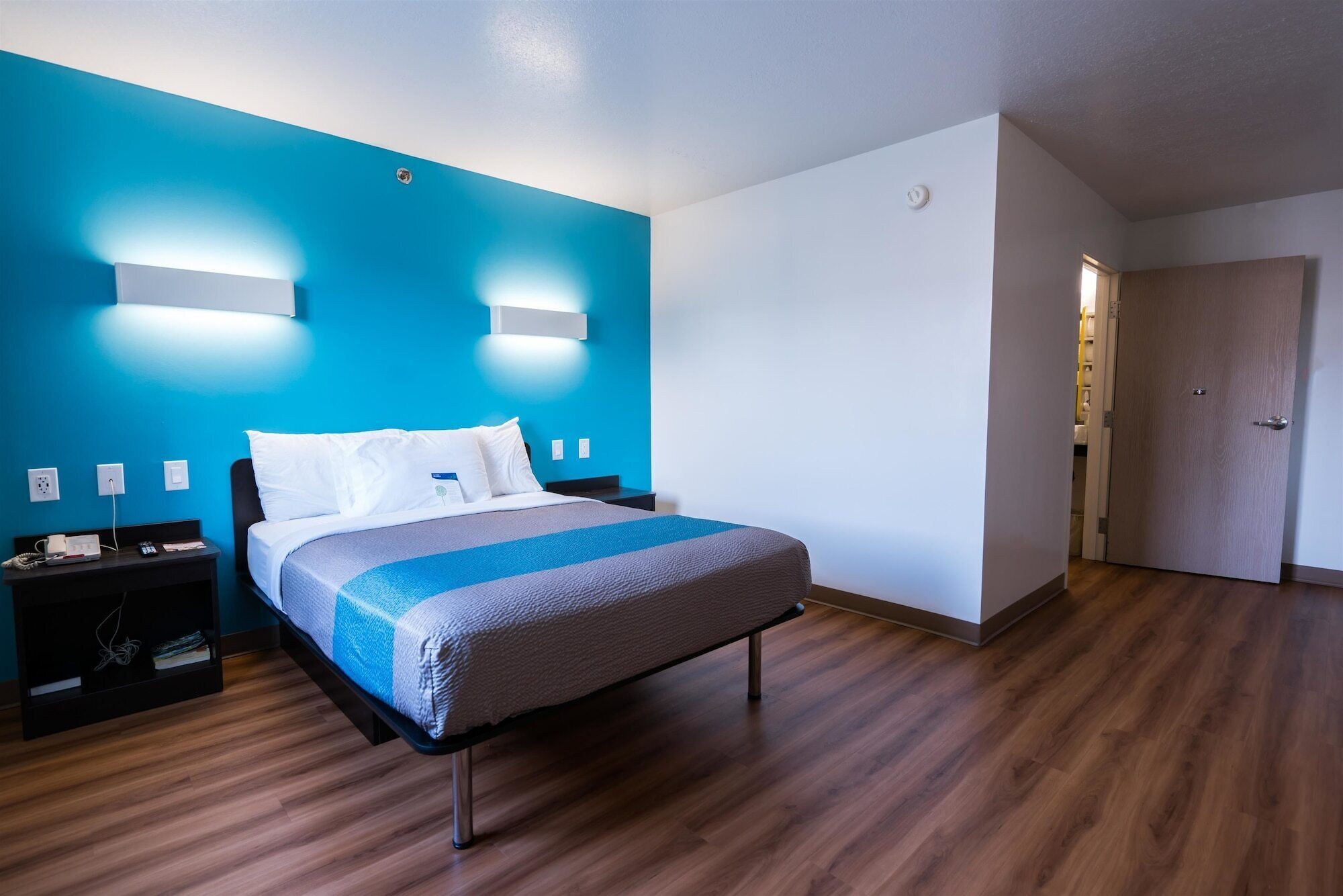 Desk, free WiFi, bed sheets, alarm clocks