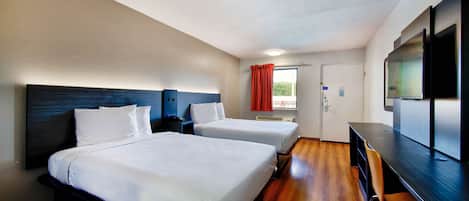 Wifi gratis, ropa de cama y despertador