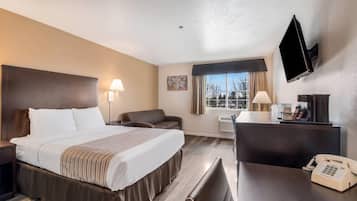 Standard Room, 1 Queen Bed with Sofa bed, Non Smoking | Desk, soundproofing, rollaway beds, free WiFi