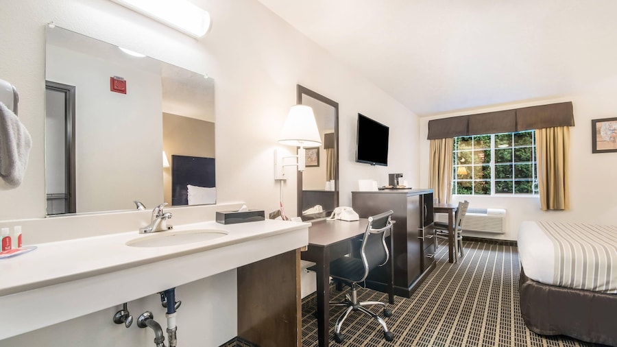 Econo Lodge Corvallis Near University