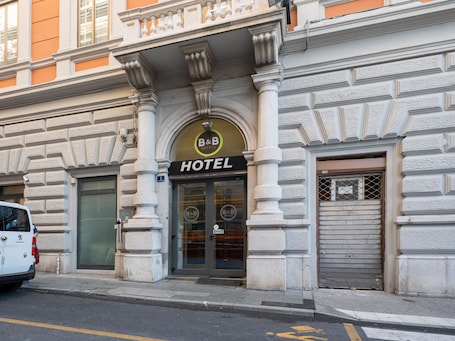 Detalle exterior. B&B Hotel Trieste