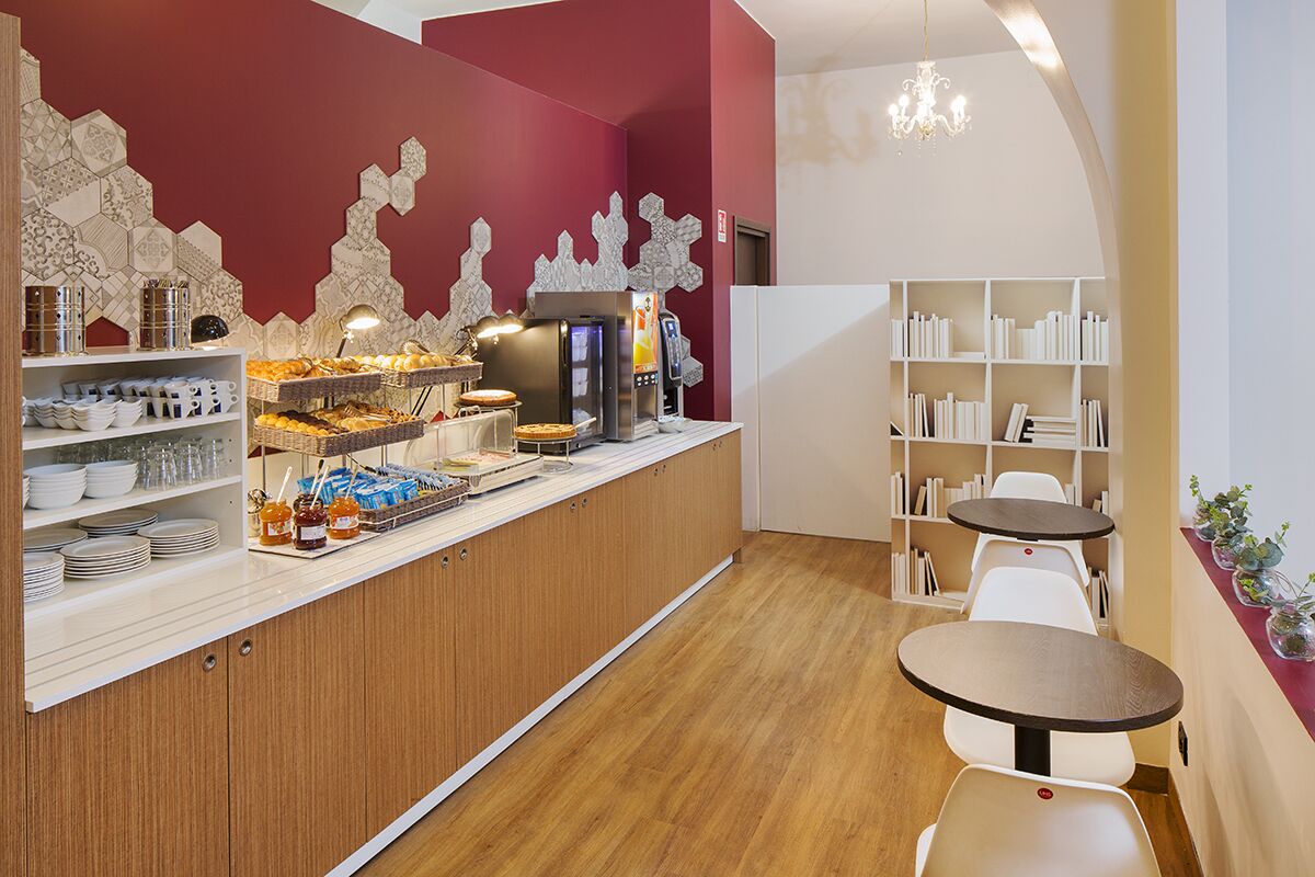 Daily buffet breakfast (EUR 9.50 per person)