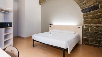 In-room safe, desk, free WiFi, bed sheets