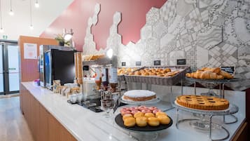 Daily buffet breakfast (EUR 9.50 per person)