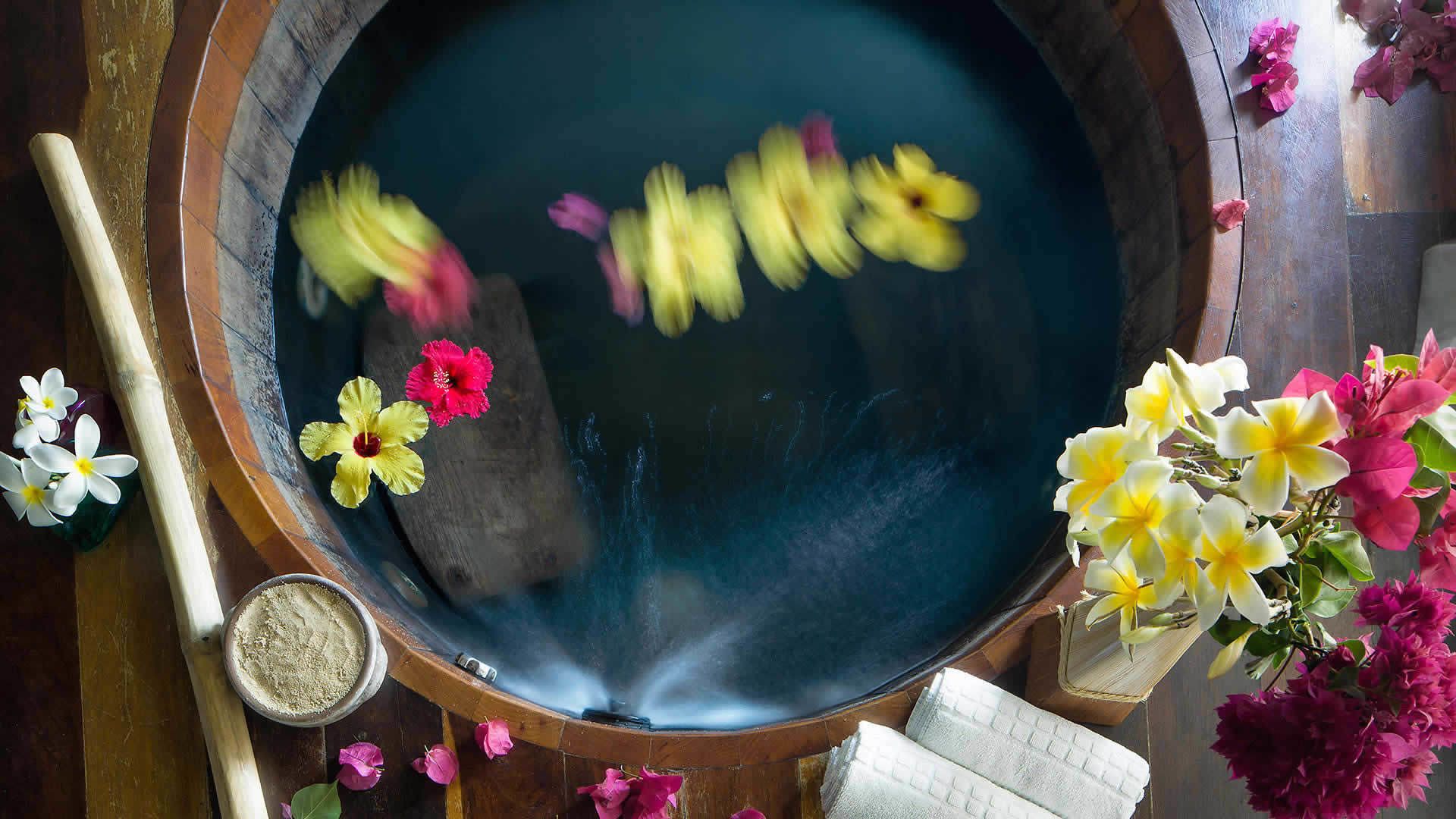 body treatments, facials, 3 treatment rooms, manicures and pedicures