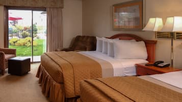 Hypo-allergenic bedding, in-room safe, desk, laptop workspace