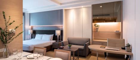 1 bedroom, in-room safe, blackout drapes, soundproofing