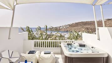 Suite, banyera d'hidromassatge, vistes al mar (Thalassa) | Banyera d'hidromassatge privada