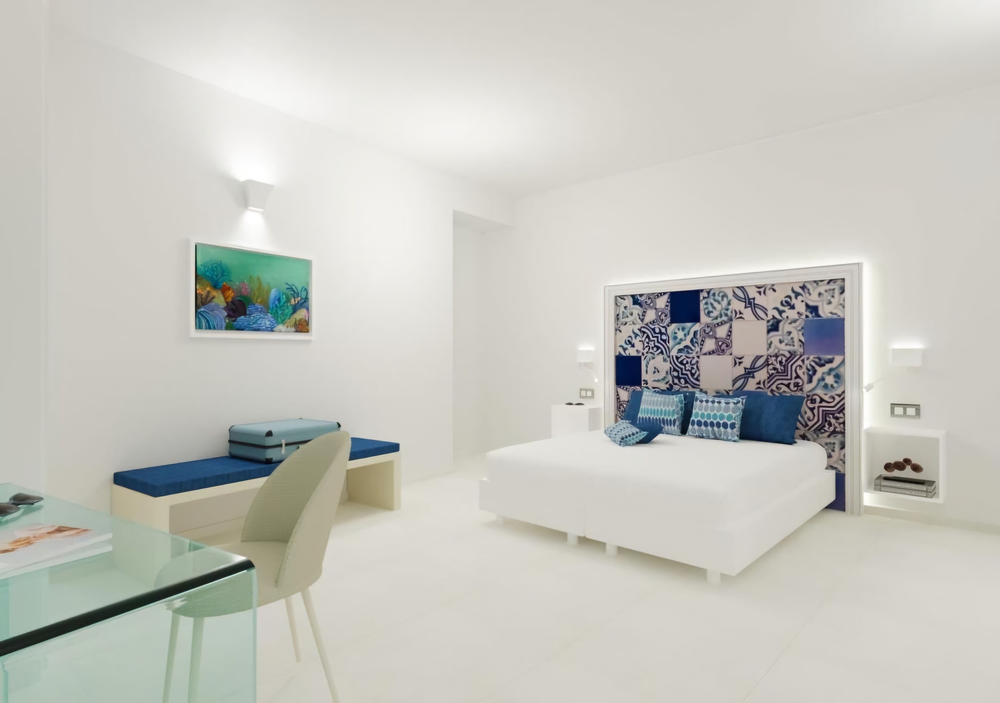 family room superior | 1 bedroom, in-room safe, desk, free wifi