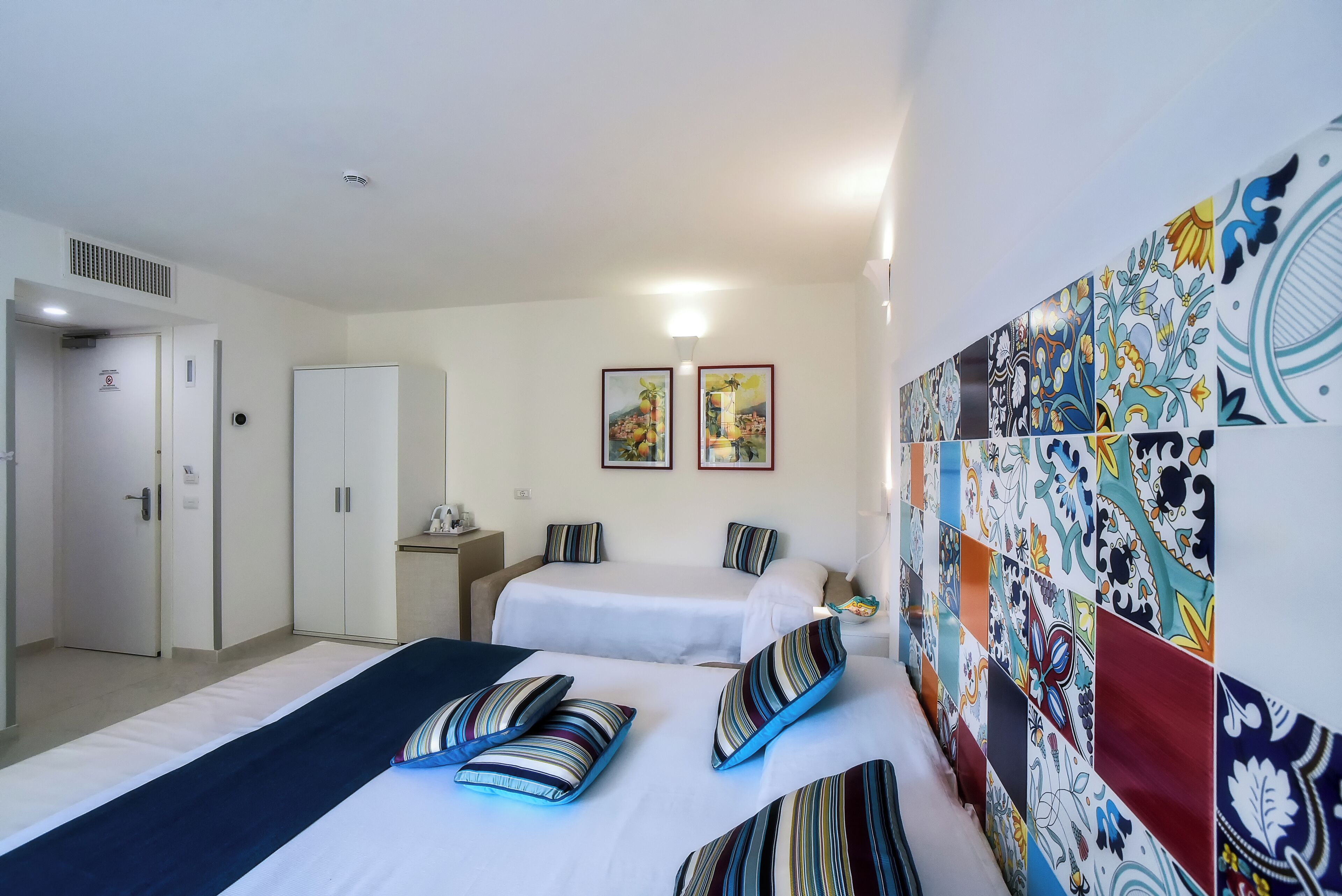 Superior Triple | In-room safe, desk, free WiFi, bed sheets