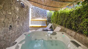 Junior Suite, idromassaggio in giardino Only Adults | Bain à remous privé