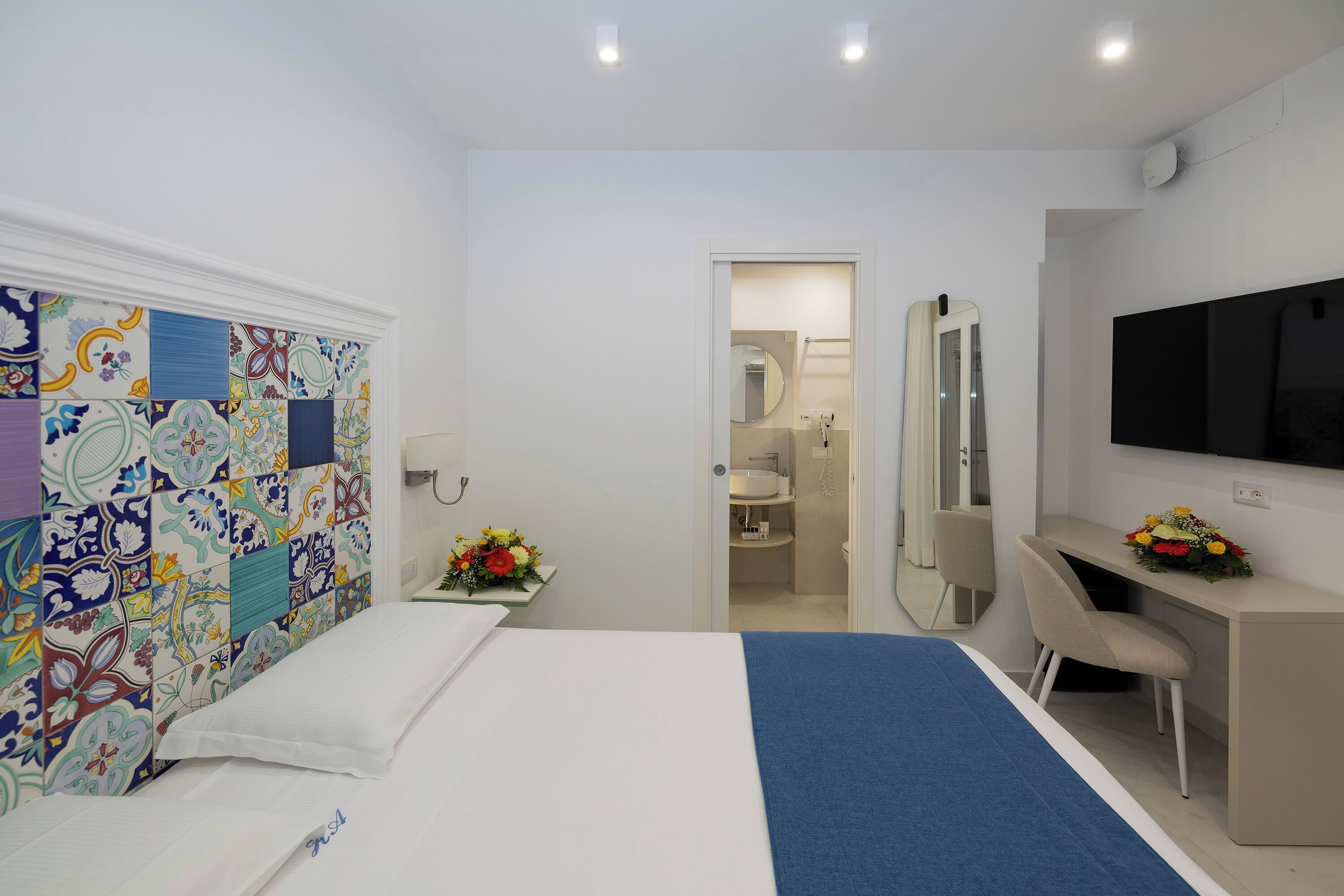 Junior Suite, idromassaggio in giardino Only Adults | In-room safe, desk, free WiFi, bed sheets