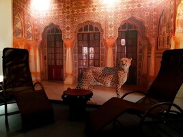 Sauna, hot tub, body treatments, hot stone massages