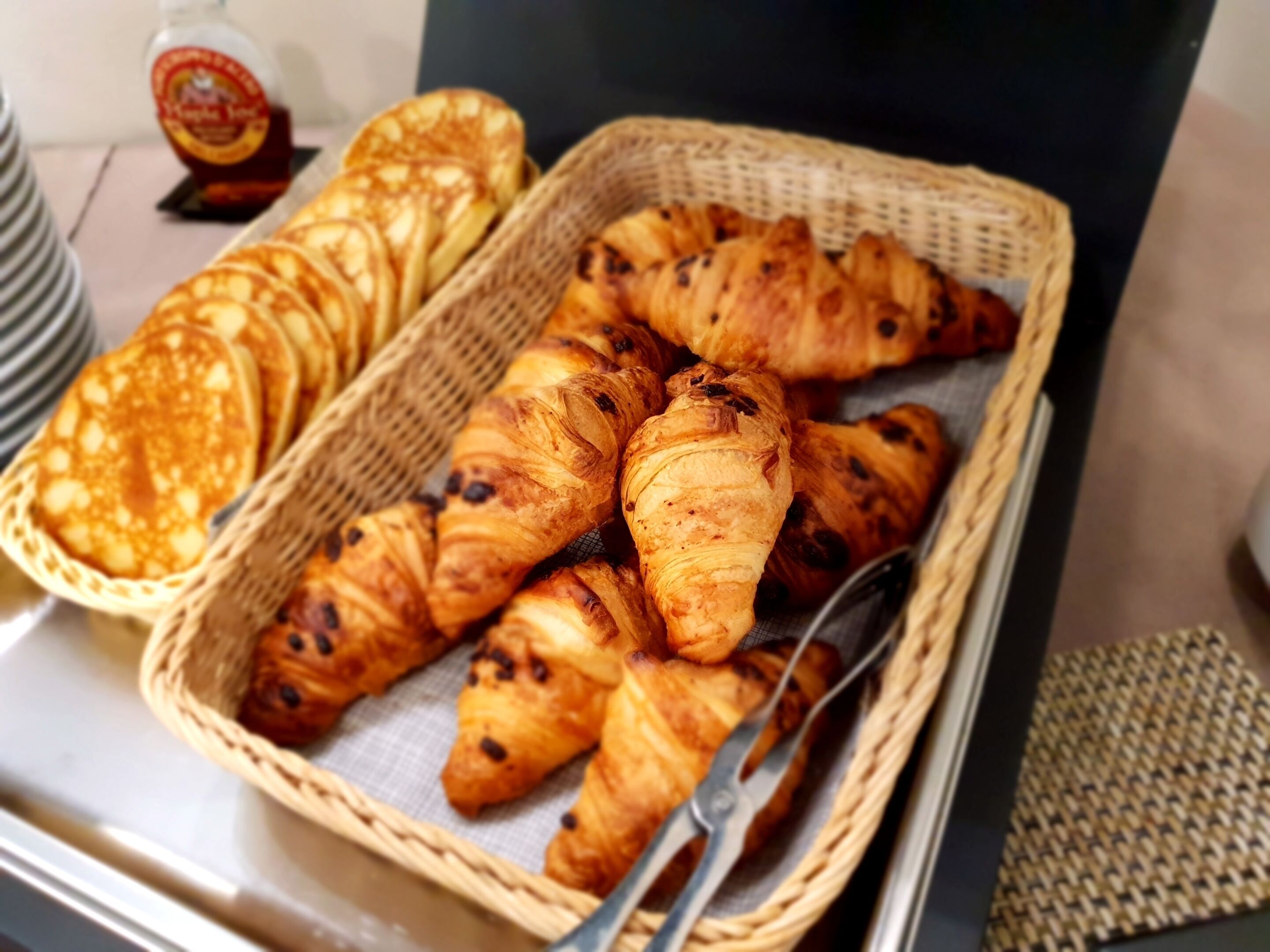 daily buffet breakfast (eur 12 per person)