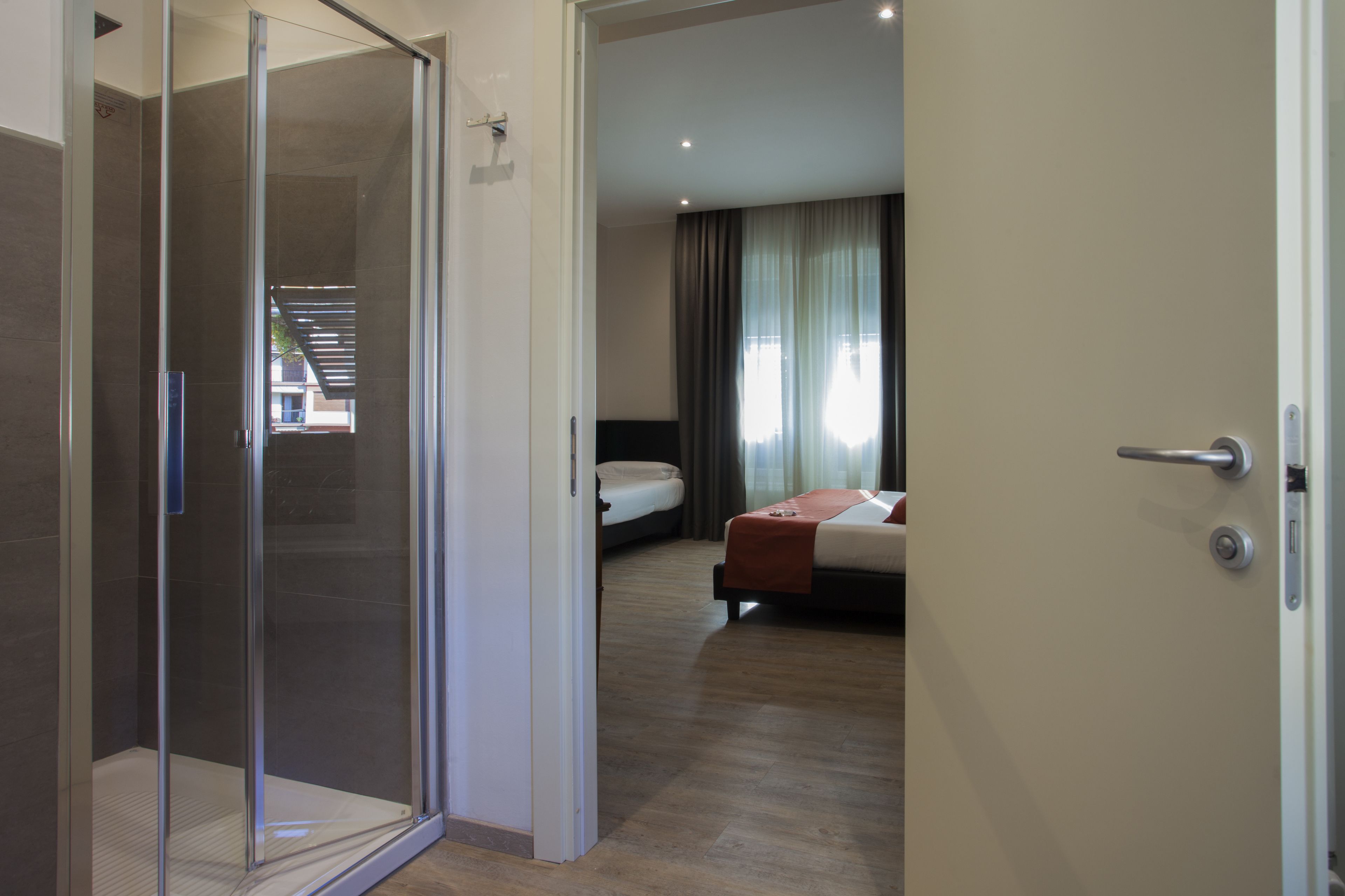 Down duvets, minibar, in-room safe, desk