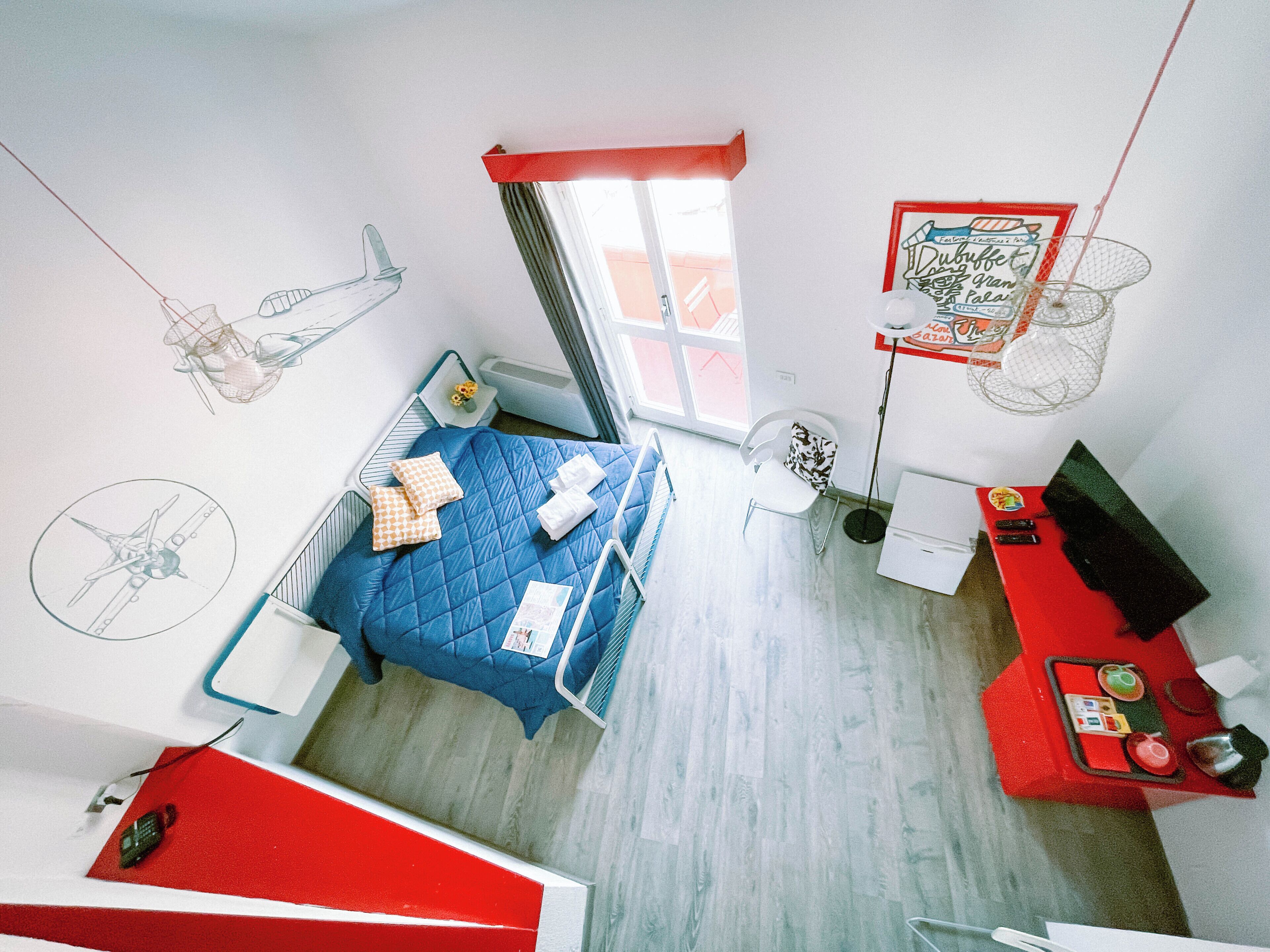 Individually furnished, desk, laptop workspace, free WiFi