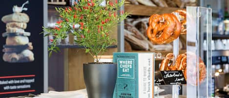 Breakfast, lunch, dinner served; alfresco dining