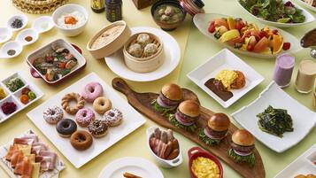 Colazione a buffet, servita tutte le mattine (3800 JPY a persona)