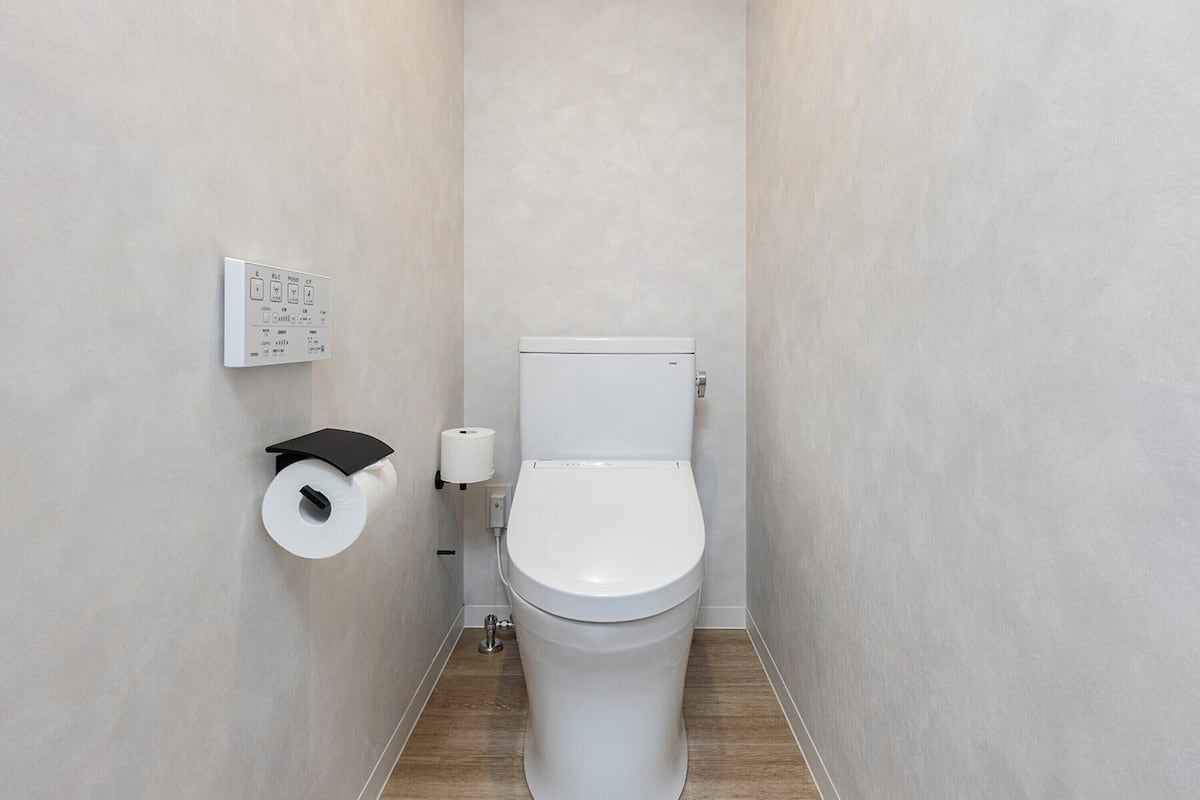 free toiletries, hair dryer, slippers, bidet