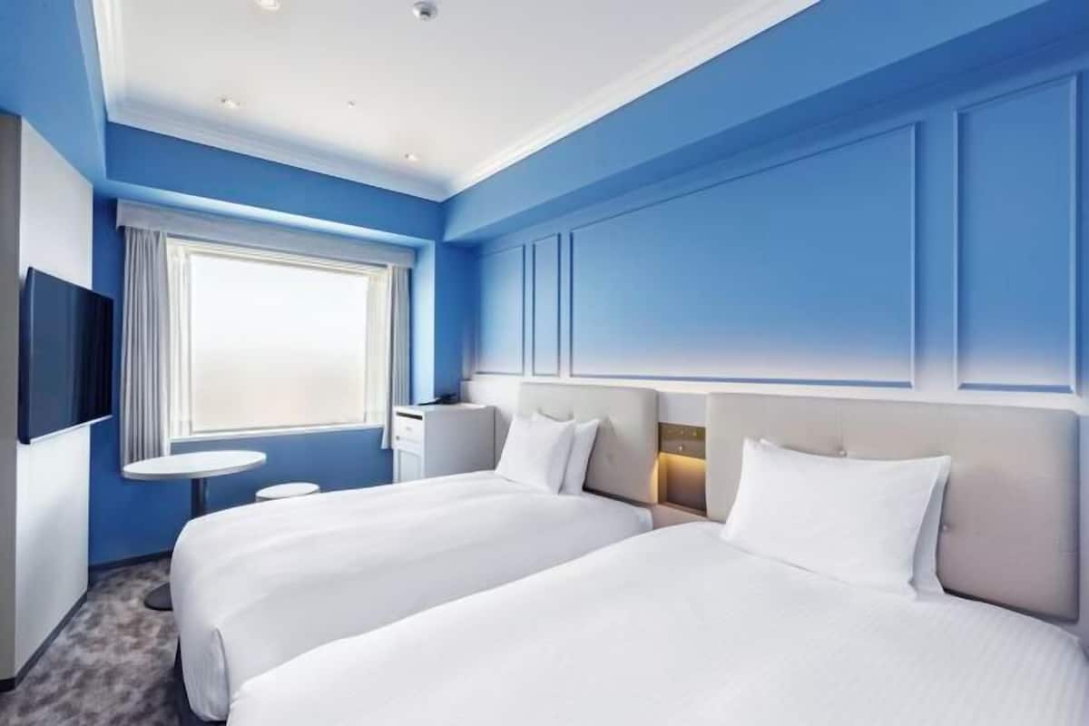 Cortinas blackout, tabla de planchar con plancha y wifi gratis